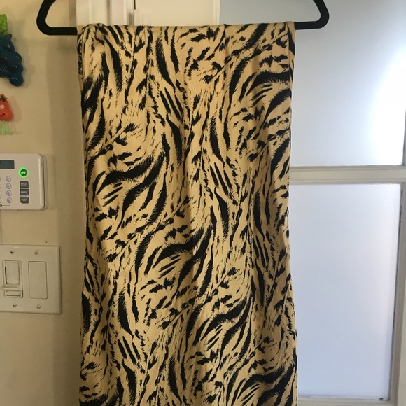H&M Animal Print Silky Silk-like Midi Skirt - Picture 1 of 2